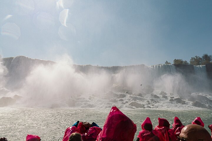 Exclusive Priority Niagara Boat Tour & Journey Behind Falls