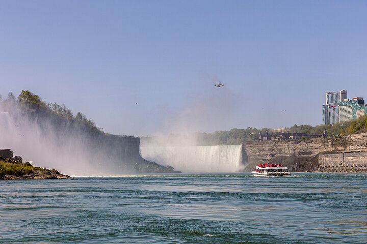 Exclusive Priority Niagara Boat Tour & Journey Behind Falls
