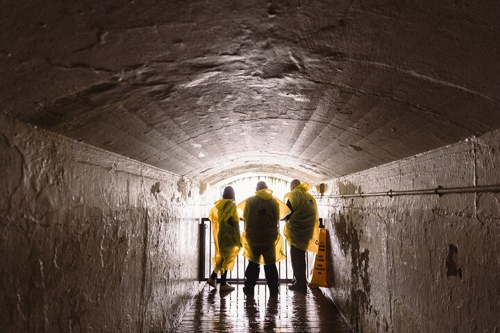 Exclusive Priority Niagara Boat Tour & Journey Behind Falls