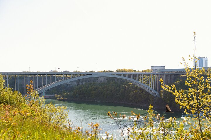 Exclusive Priority Niagara Boat Tour & Journey Behind Falls
