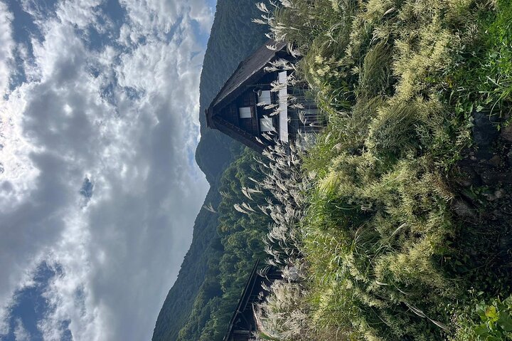 1 Day Private Charter Tour to Shirakawa-go & Takayama