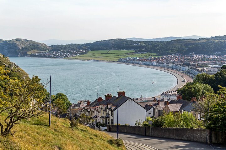 Llandudno Gateway: Snowdonia, Castles & Portmeirion Private Tour