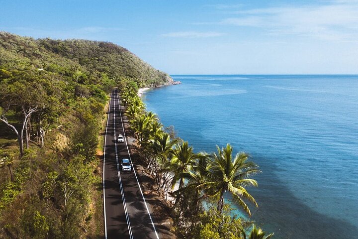 Private Transfer - Cairns Airport to/from Port Douglas