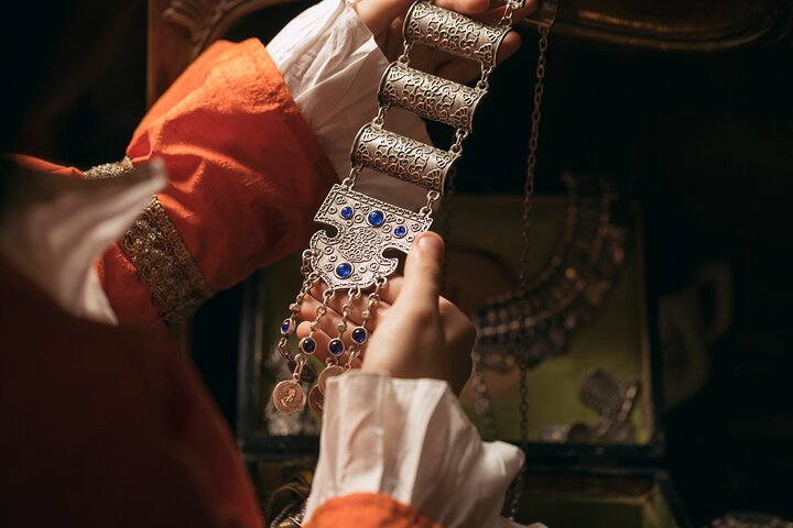 Private Professional Armenian Costume Photo Shoot