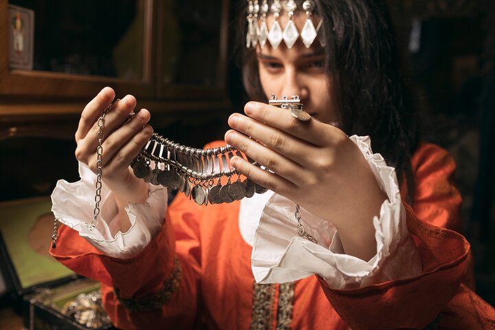 Private Professional Armenian Costume Photo Shoot