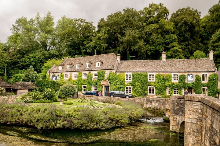 Cotswolds Full-Day Tour From Birmingham