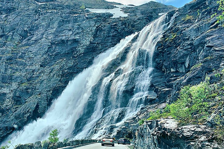 Geiranger-Trollstigen Private Guided Shore Excursion
