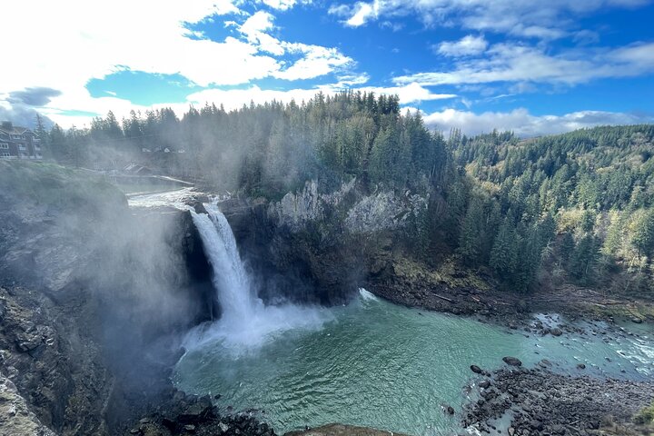Snoqualmie Falls and Wineries Tour from Seattle