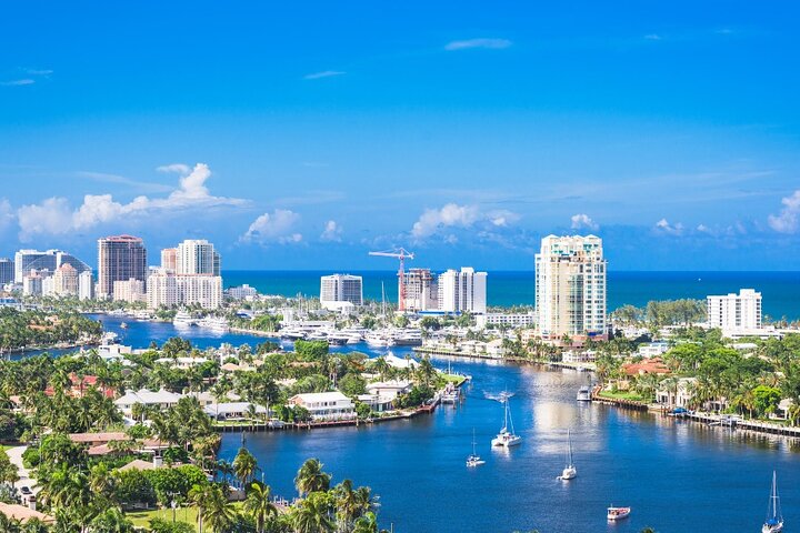 Venice of America Tour | Millionaire's Row | Complimentary Drinks