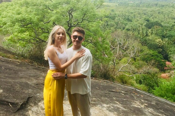 From Colombo: Sigiriya and Dambulla Day Trip and Safari