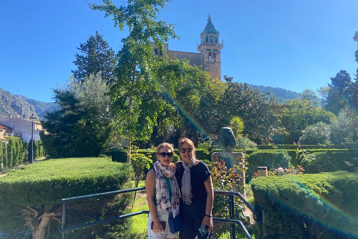 Mallorca Full-Day Tour Valldemossa Deià and Sóller Experience