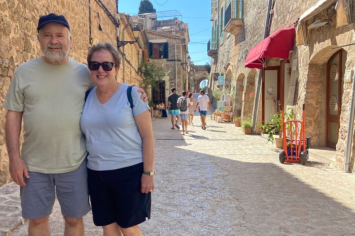 Mallorca Full-Day Tour Valldemossa Deià and Sóller Experience