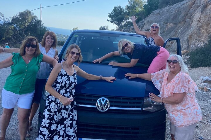 Mallorca Full-Day Tour Valldemossa Deià and Sóller Experience