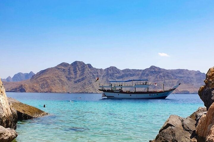 Khasab Dhow Cruise To Musandam Fjords With Lunch Onboard