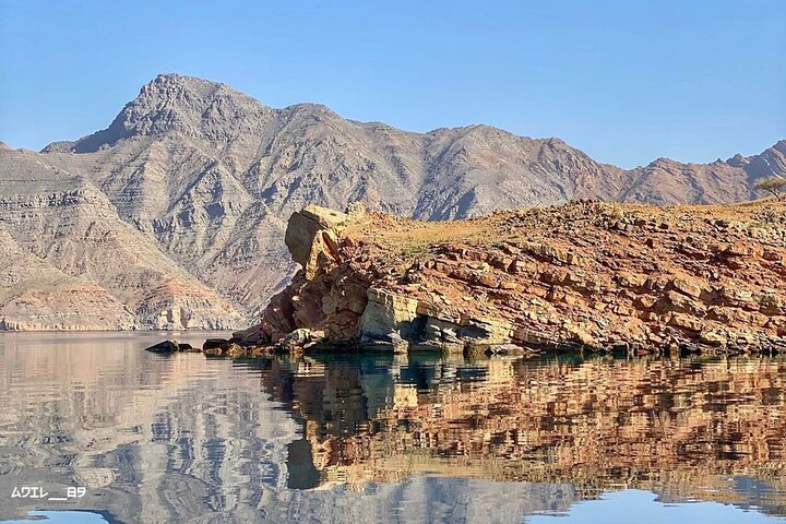 Khasab Dhow Cruise To Musandam Fjords With Lunch Onboard
