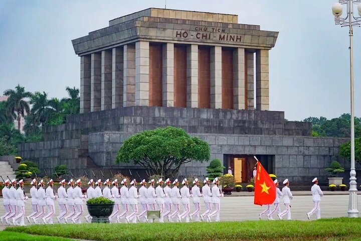 Hanoi in a day from Halong city
