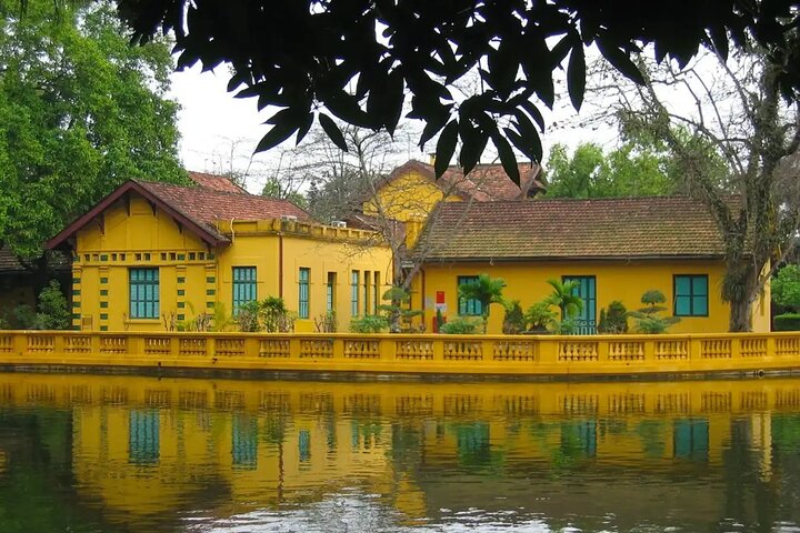 Hanoi in a day from Halong city