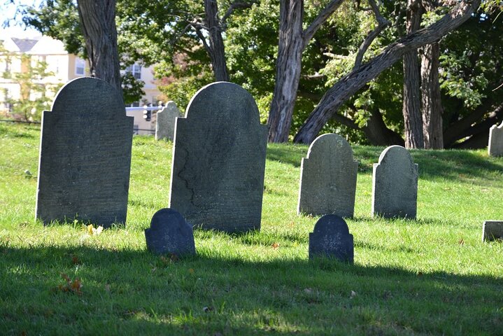 Salem Witch Trials, Ghosts and History Walking Tour