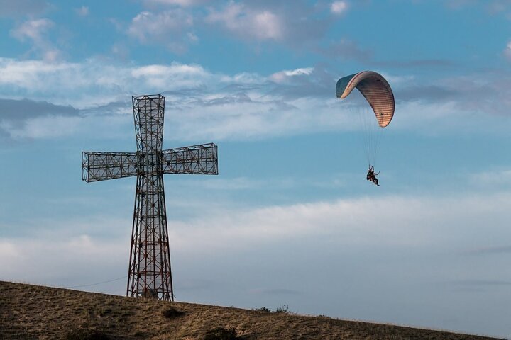 Gudauri: Paragliding with Free HD Video & Hotel Transfer