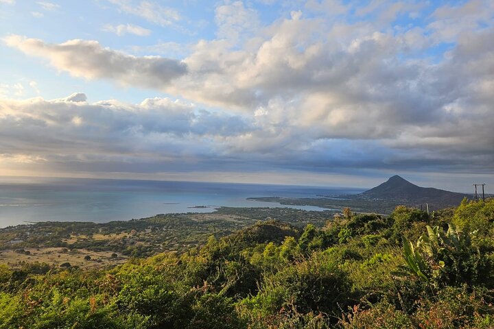 Private and Guided Tour of Mauritius South
