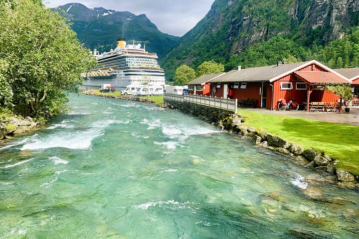 Geiranger-Trollstigen Private Guided Shore Excursion
