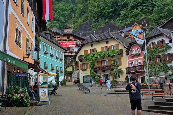 Private Walking Tour in Hallstatt Romantic Historic Views
