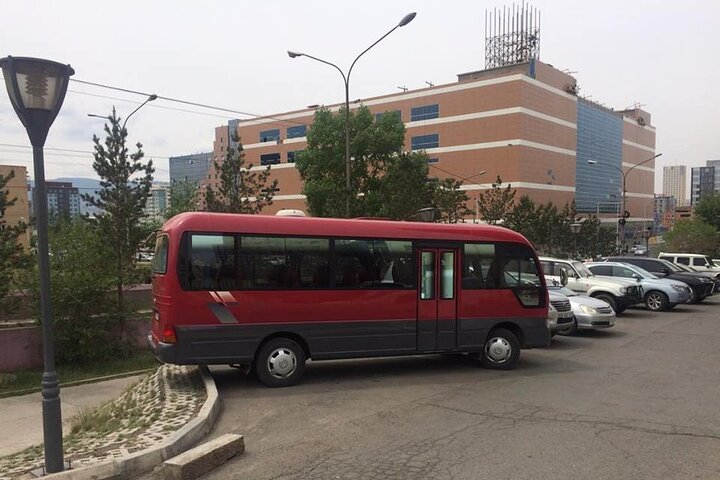 BEST 5* Chinggis Khaan Airport UBN Ulaanbaatar Transfer Taxi 24/7