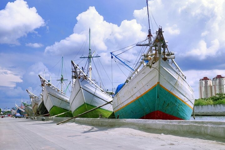 Jakarta Half-Day Highlights Tour