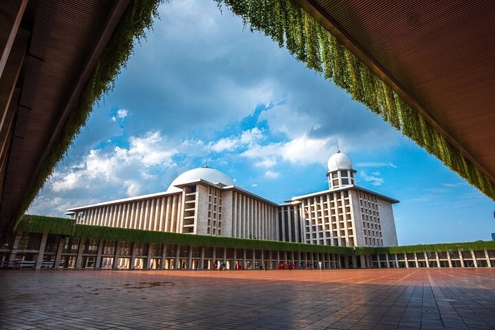 Jakarta Half-Day Highlights Tour