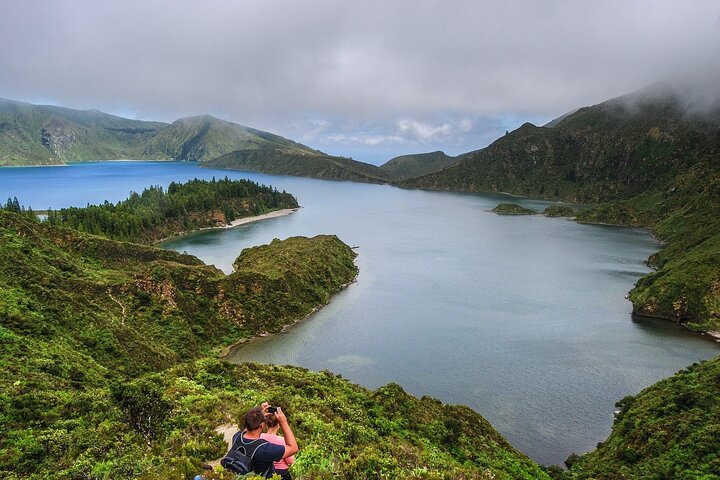 Discover São Miguel: Full Day Fogo and Sete Cidades with lunch