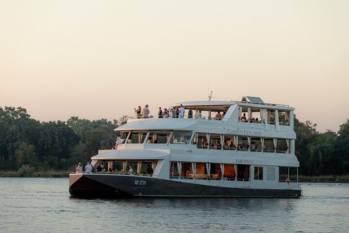 Victoria Falls Luxury Sunset Cruise on the Zambezi River
