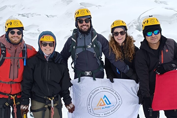 Tour Climbing Nevado Mateo | Your First 5,150 m Summit | 12 Hours