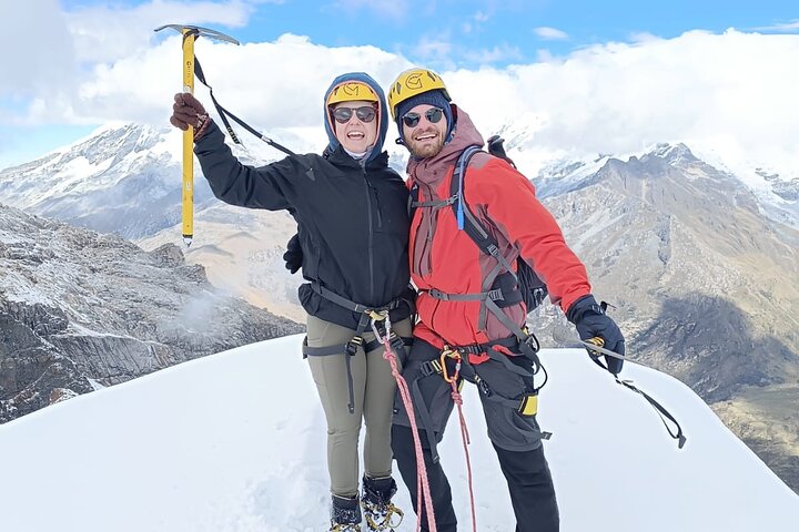 Tour Climbing Nevado Mateo | Your First 5,150 m Summit | 12 Hours