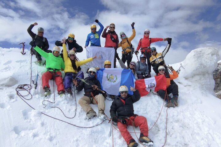 Tour Climbing Nevado Mateo | Your First 5,150 m Summit | 12 Hours
