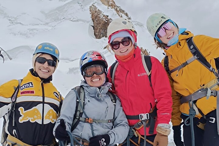 Tour Climbing Nevado Mateo | Your First 5,150 m Summit | 12 Hours