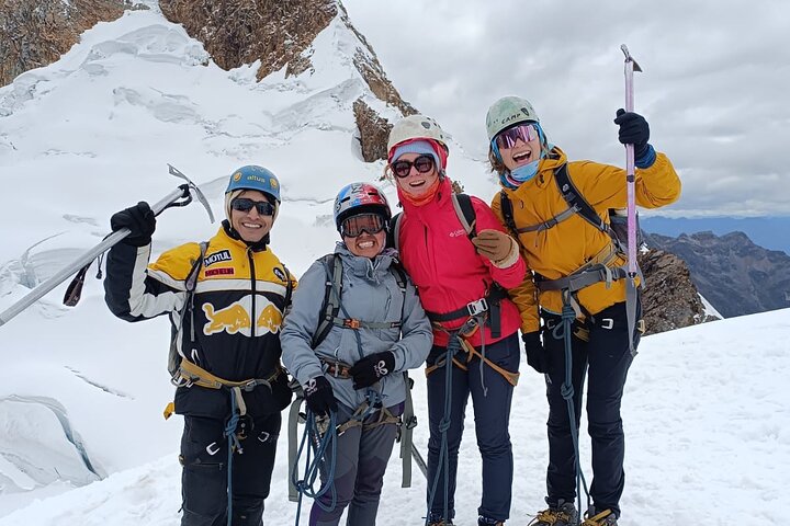 Tour Climbing Nevado Mateo | Your First 5,150 m Summit | 12 Hours