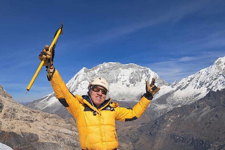 Tour Climbing Nevado Mateo | Your First 5,150 m Summit | 12 Hours