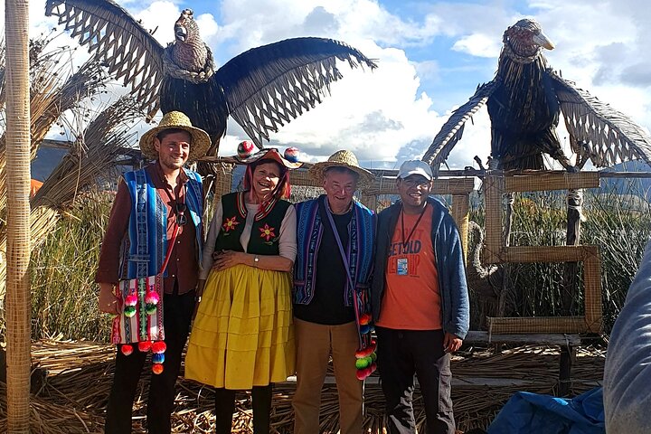 3h Boat Tour to Uros Island from Puno