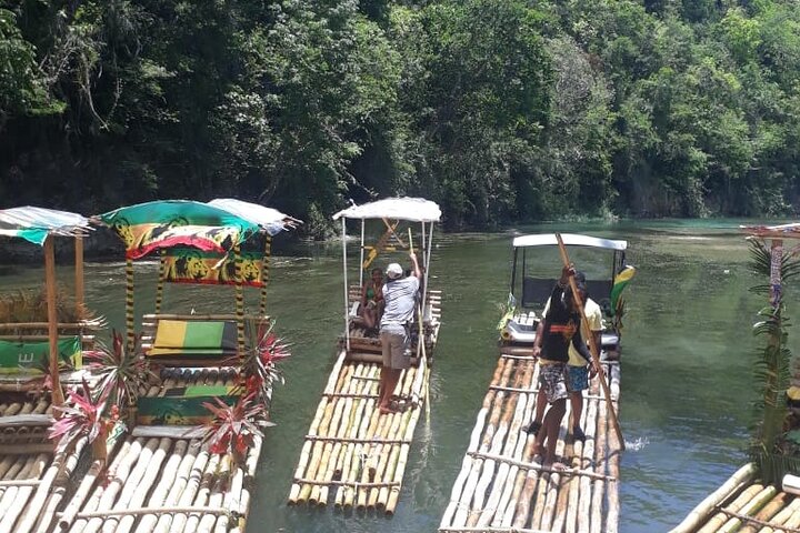 Bamboo River Rafting in Ocho Rios