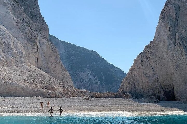 Zakynthos Private Cruise to Turtle Island, Keri Caves & Mizithres