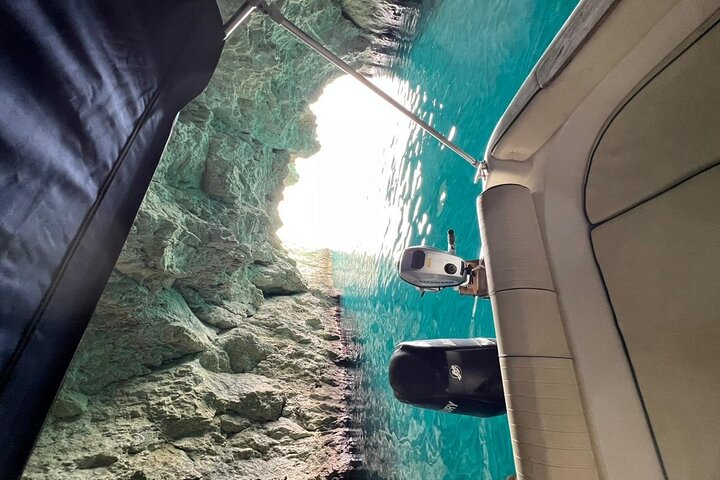 Zakynthos Private Cruise to Turtle Island, Keri Caves & Mizithres