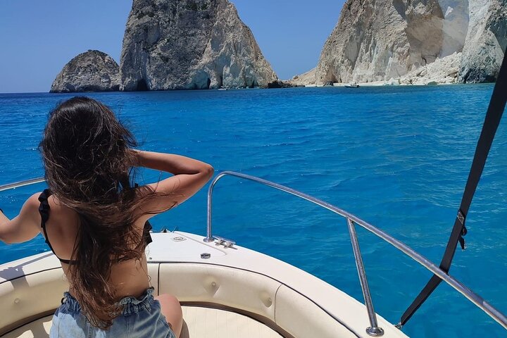Zakynthos Private Cruise to Turtle Island, Keri Caves & Mizithres