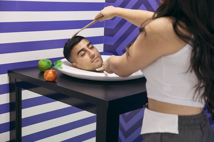 Museum of Illusions Tour