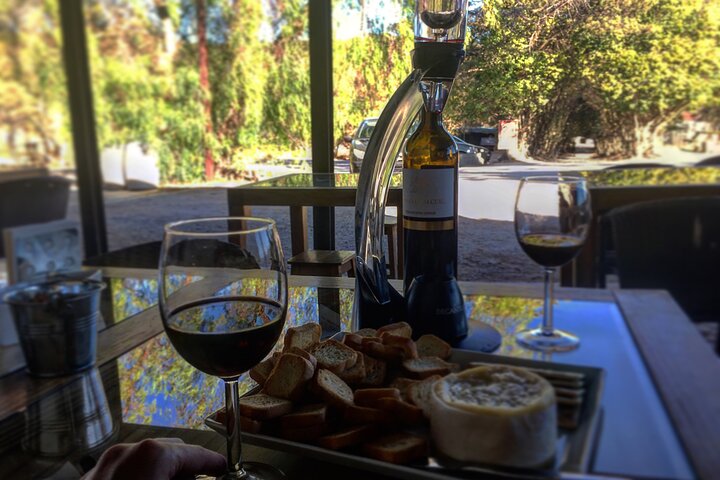 Lisbon Getaway: Private Arrábida Wine & Food Tour