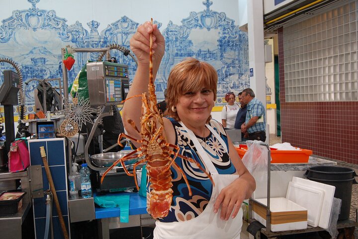 Lisbon Getaway: Private Arrábida Wine & Food Tour