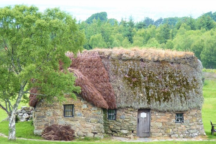 Cawdor Castle, Inverness, Culloden, Outlander and Loch Ness Tour
