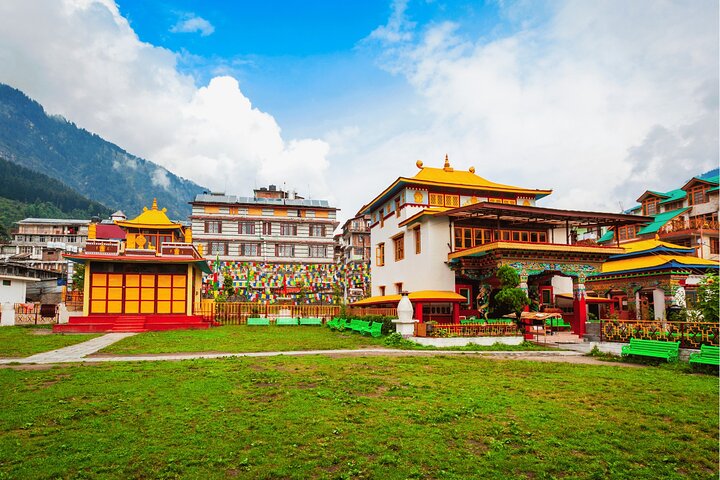 Discover the Spiritual Trails of Manali (2 Hours Guided Walking Tour)