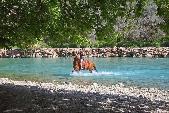 Tour in Acheron River
