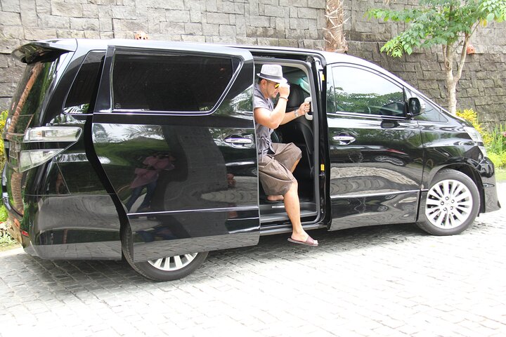 Tokyo Haneda Airport (HND) to Yokohama Port - Private Transfer