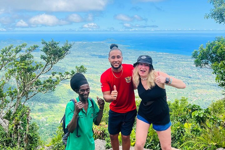 Half Day Private Tour in St. Lucia Jeep Wrangler